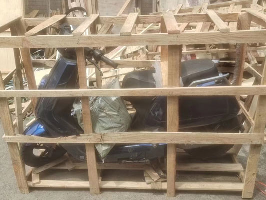 古塔托运电瓶车